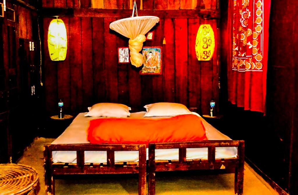 Shanta Ghar A Rustic Guesthouse Читван Экстерьер фото