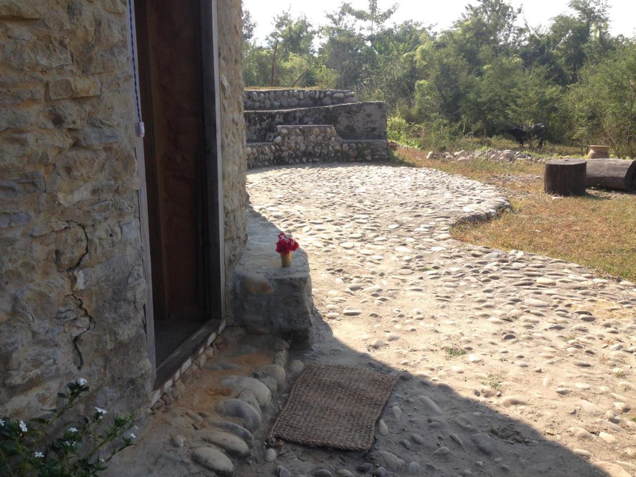 Shanta Ghar A Rustic Guesthouse Читван Экстерьер фото