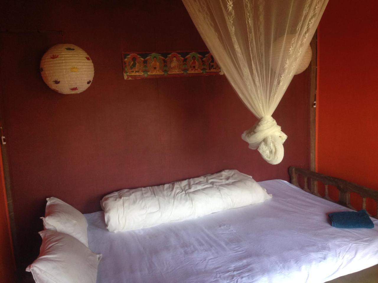 Shanta Ghar A Rustic Guesthouse Читван Экстерьер фото